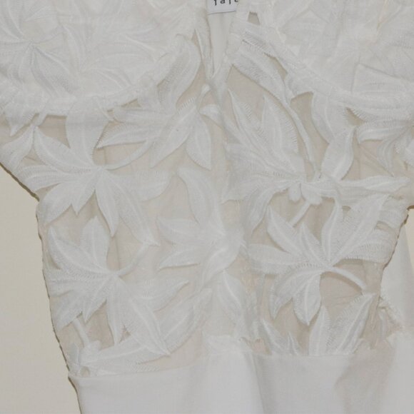 WHITE LACE BODY SUIT - Picture 5 of 11